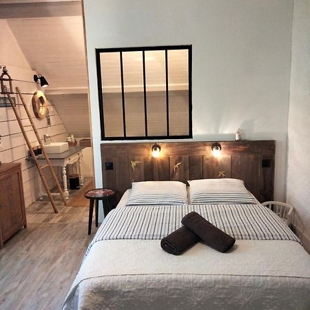 Chambre Telma 2 Pers Avec Piscine "Mon Lit Au Pre" Couples Ou Femmes Seulement Pontours Eksteriør billede